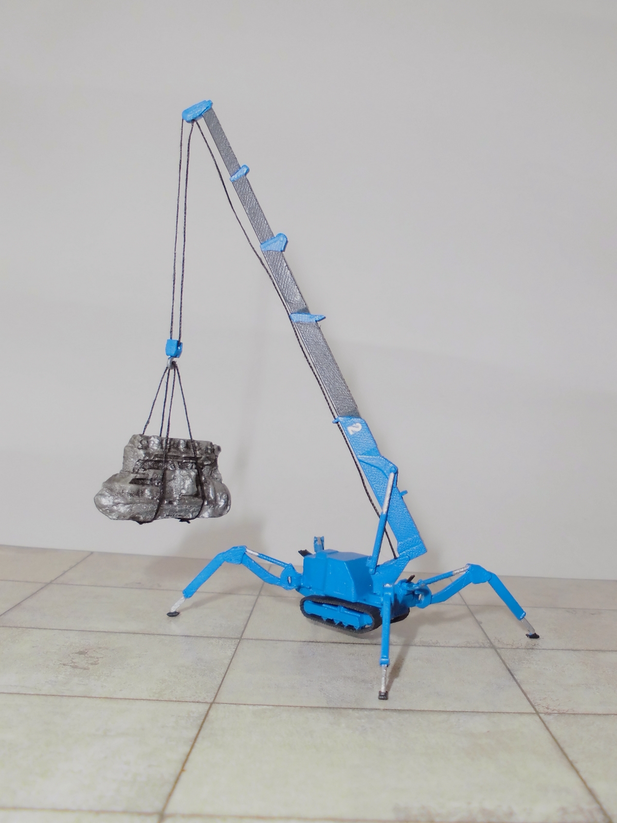 KMBD, Minikran 2, Motor, hl